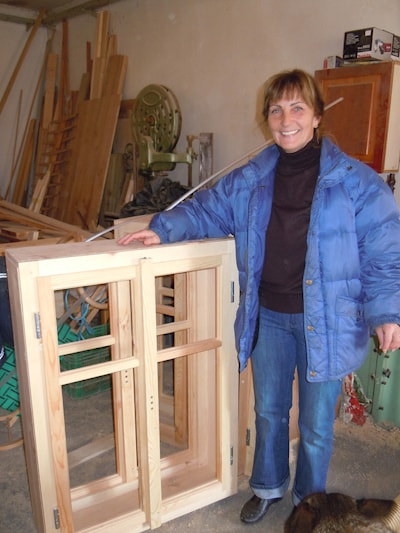 Пани Алиса Сильбернагл научилась деревообработке от своего отца
