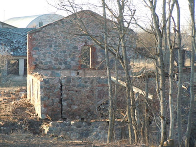 Модрис планирует отреставривать эту каменную постройку 19 века и сделать из нее охотничий домик