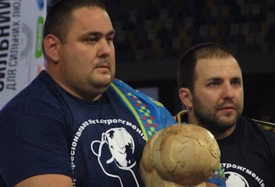 Победу в Парном чемпионате мира среди стронгменов 2016 одержали украинцы Владимир Рекша и Александр Лашин