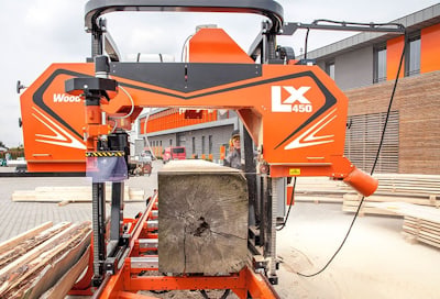 Конструкция нового ленточнопильного станка LX450 от Wood-Mizer увеличивает стабильность пилящей головы  