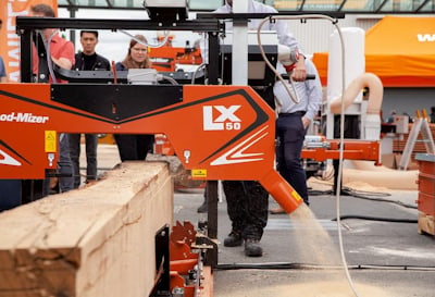 Wood-Mizer представляет компактный, экономичный лесопильный станок LX50  