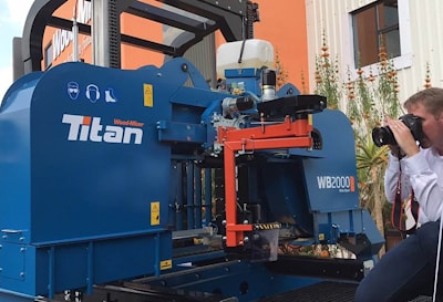 Презентация деревообрабатывающей линии TITAN в Африке