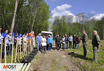 В Украине представитель Wood-Mizer высадил 3,5 тысячи дубов