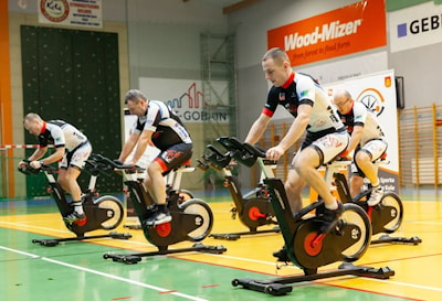 Завод Wood-Mizer подарил велотренажеры спортивно-развлекательному центру в городе Коло
