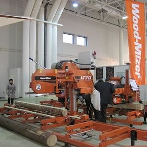 На выставке «Лесдревмаш» в Москве Wood-Mizer с успехом представил новую серию пилорам с сегментированными станинами типа В
