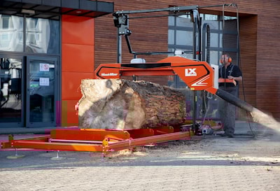 Wood-Mizer представляет двурельсовую пилораму LX250 для выпуска широких досок