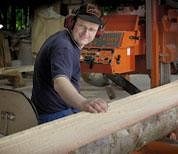 Норвежская семья зарабатывает на распиловке древесины 200% прибыли   